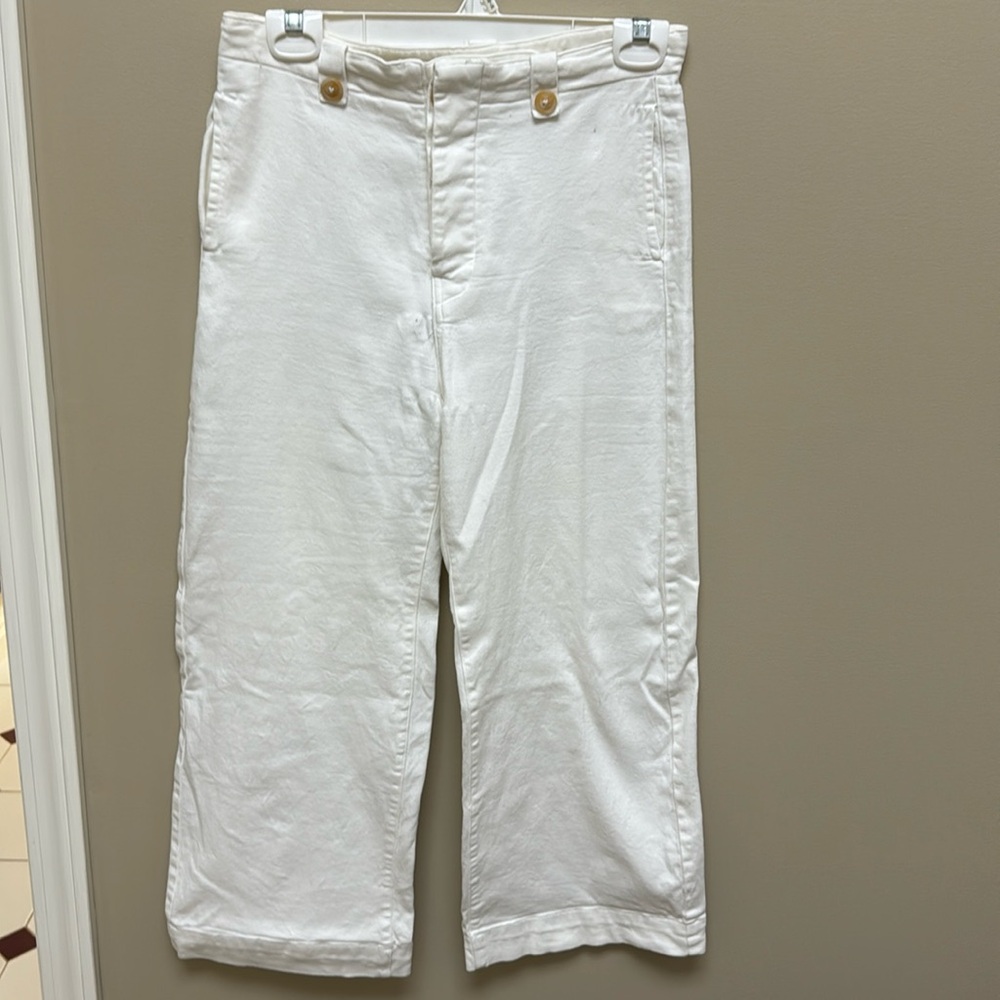 White wide leg capris